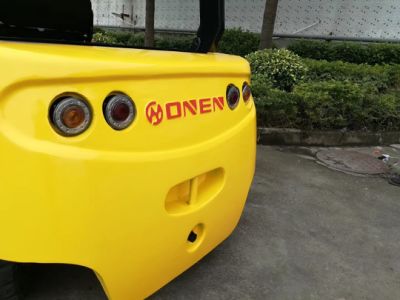 Китайский регулируемый дизельный вилочный погрузчик Onen с сертификацией CE
